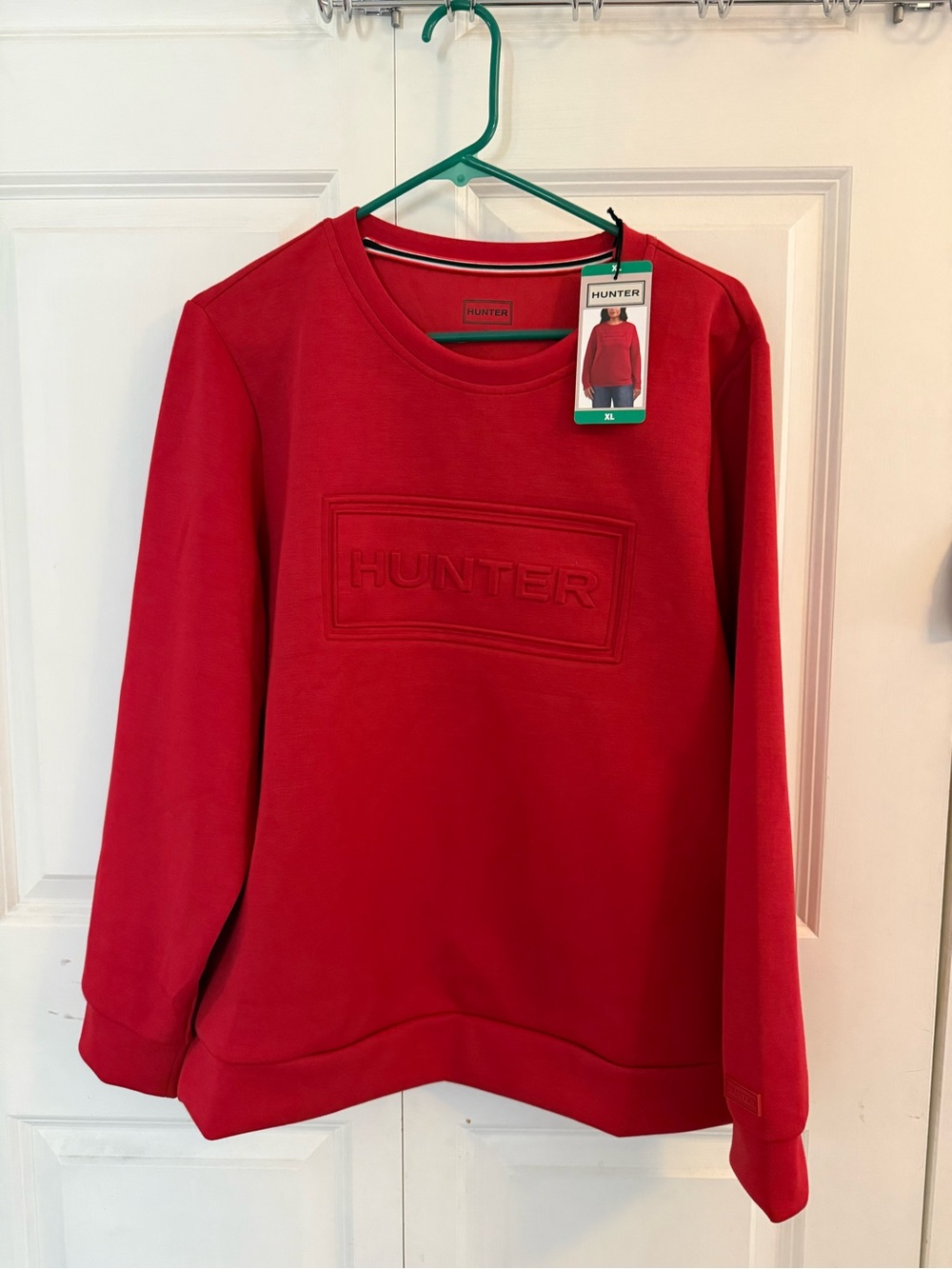 Hunter women’s Embossed Logo Crewneck Sweatshirt in Red
